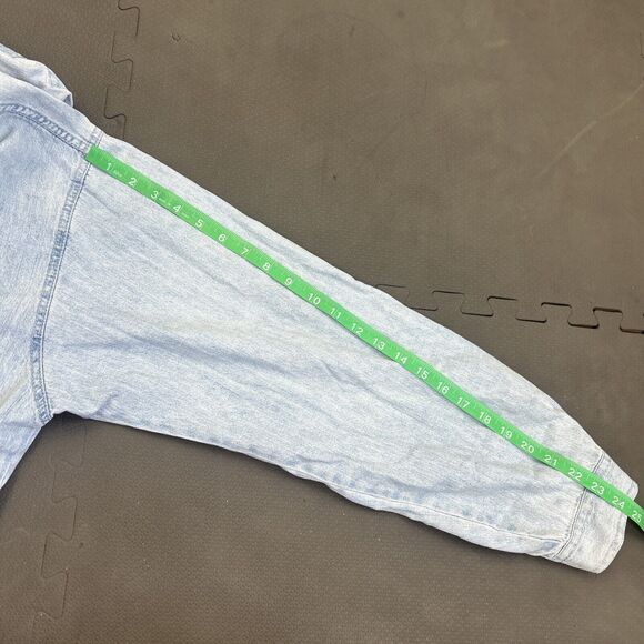 VTG Levis Shirt Men X-Large Blue Denim Light Wash Long Sleeve Button Red Tab - Picture 9 of 10